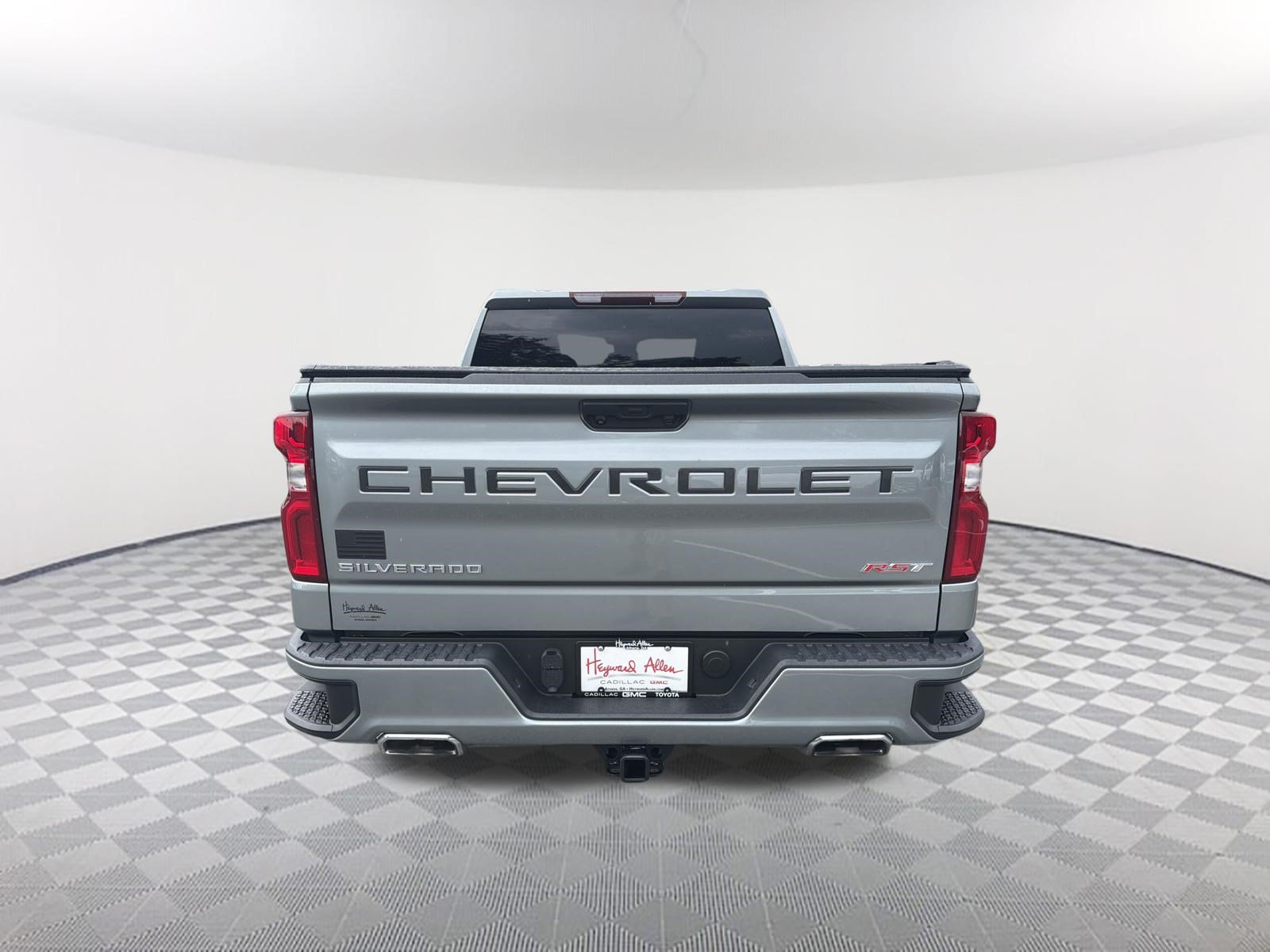 Used 2023 Chevrolet Silverado 1500 RST AWD/4WD image 7