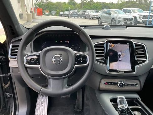 Certified 2023 Volvo XC90 T8 Ultimate w/ Lounge Package AWD/4WD image 12