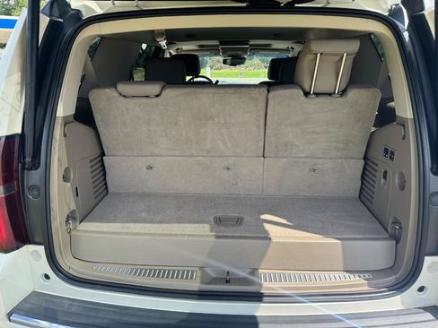 Used 2015 Chevrolet Tahoe LTZ RWD image 15