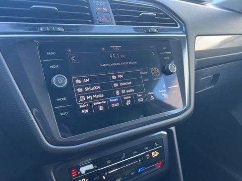 Certified 2023 Volkswagen Tiguan SE image 19