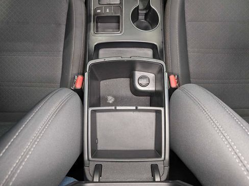 Used 2020 Kia Sorento LX image 18