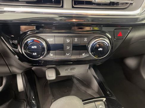 Certified 2025 Chevrolet Trax ACTIV w/ Sunroof Package image 28