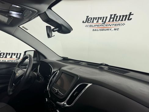 Used 2024 Chevrolet Equinox LT image 30