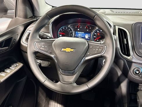 Used 2023 Chevrolet Equinox LT w/ Driver Convenience Package image 16