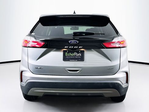 Used 2024 Ford Edge SEL image 7