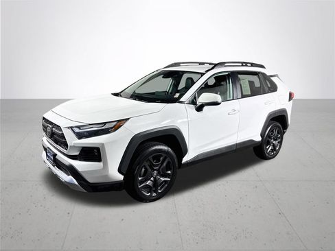 Used 2024 Toyota RAV4 Adventure AWD/4WD image 2