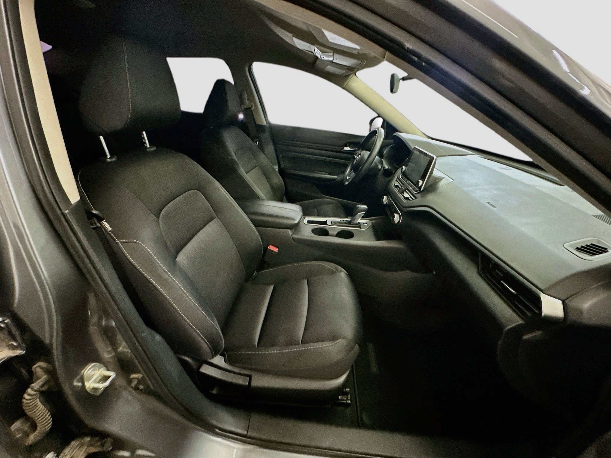 Used 2020 Nissan Altima 2.5 S FWD image 31