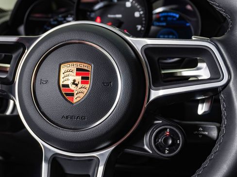 Certified 2025 Porsche 718 Cayman RWD image 20