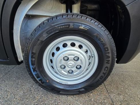 Used 2025 RAM ProMaster 2500 FWD image 26