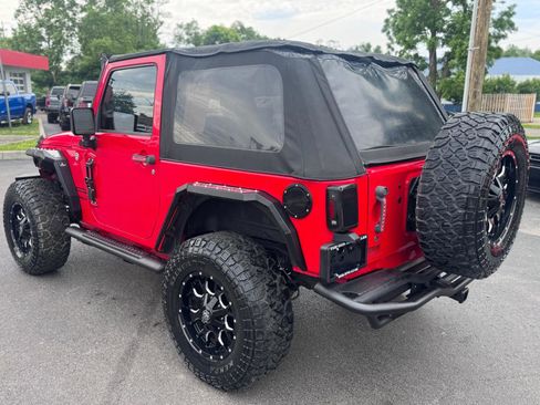 Used 2016 Jeep Wrangler Sport w/ Mopar Black Appearance Group AWD/4WD image 5