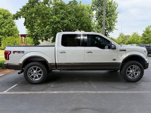 Used 2016 Ford F150 King Ranch w/ Equipment Group 601A Luxury AWD/4WD image 7