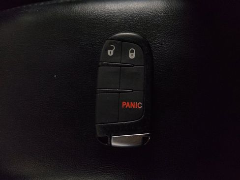 Used 2018 Dodge Journey SXT w/ Connectivity Group image 32