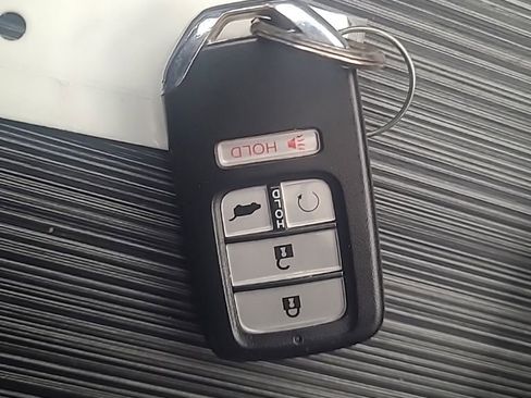 Used 2019 Honda Pilot Touring image 33