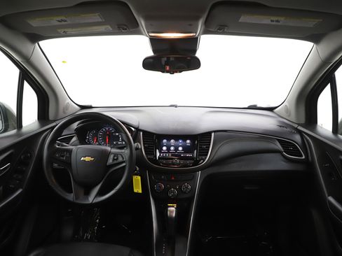 Used 2021 Chevrolet Trax LT image 13
