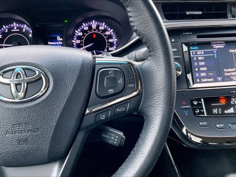 Used 2017 Toyota Avalon XLE image 21