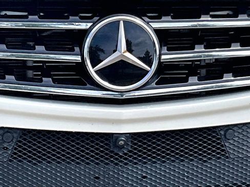Used 2014 Mercedes-Benz ML 63 AMG 4MATIC image 12