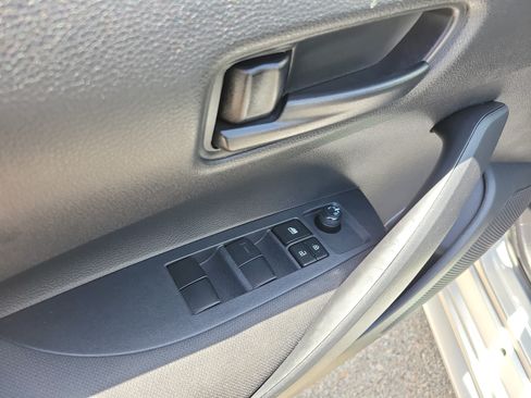 Used 2024 Toyota Corolla LE FWD image 18