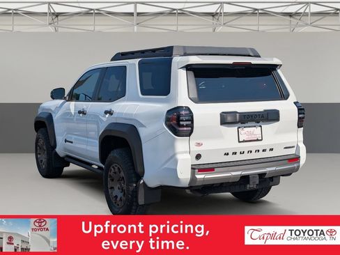 Used 2025 Toyota 4Runner Trailhunter AWD/4WD image 5