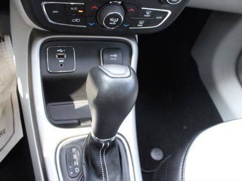 Certified 2020 Jeep Compass Latitude w/ Safety & Security Group FWD image 26