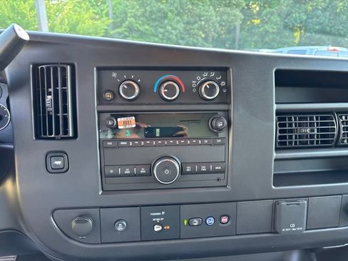 New 2024 Chevrolet Express 3500 w/ Power Convenience Package image 23