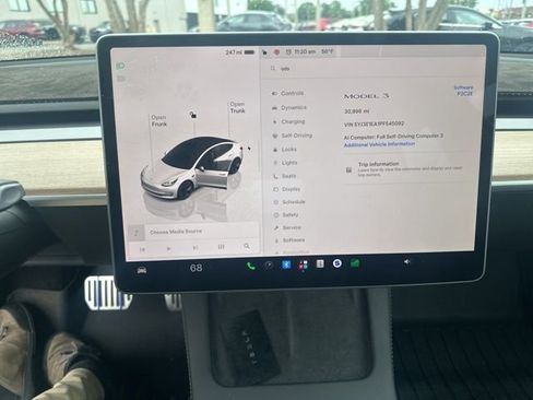 Used 2023 Tesla Model 3 Standard Range RWD image 3