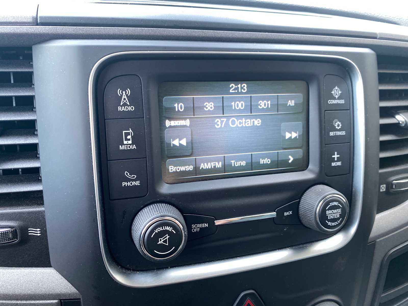 Used 2019 RAM 1500 Express w/ Express Value Package AWD/4WD image 18