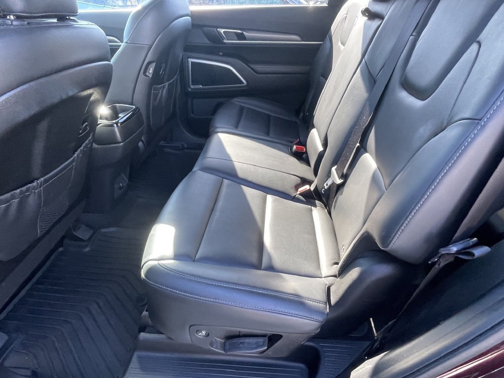 Used 2021 Kia Telluride LX FWD image 12