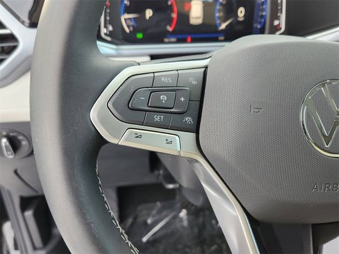 New 2025 Volkswagen Taos SEL image 15