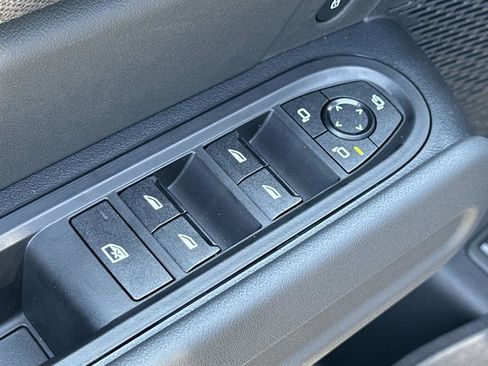 Used 2025 MINI Cooper Countryman S w/ Comfort Package Max image 13