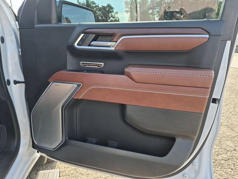 Certified 2024 GMC Sierra 1500 Denali Ultimate AWD/4WD image 29