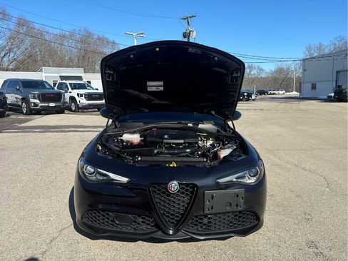 Used 2022 Alfa Romeo Giulia Veloce image 12