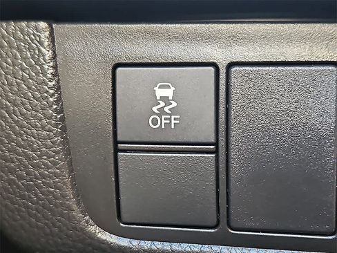 Used 2025 Honda CR-V LX image 23