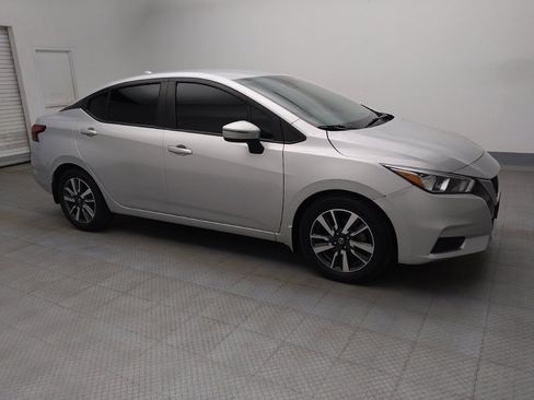 Used 2021 Nissan Versa SV w/ Trunk Package image 11