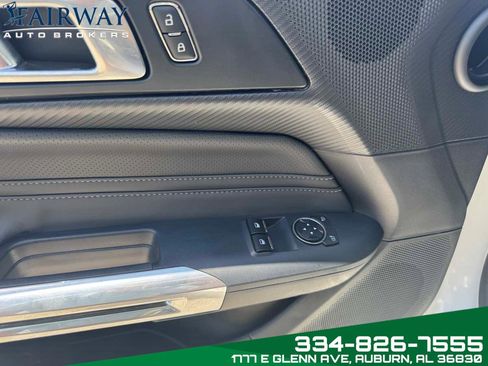 Used 2024 Ford Mustang Premium image 14