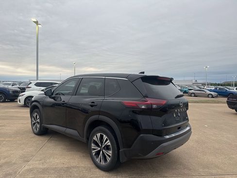 Certified 2022 Nissan Rogue SV image 13