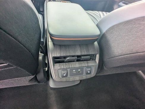Used 2023 Nissan Ariya image 18