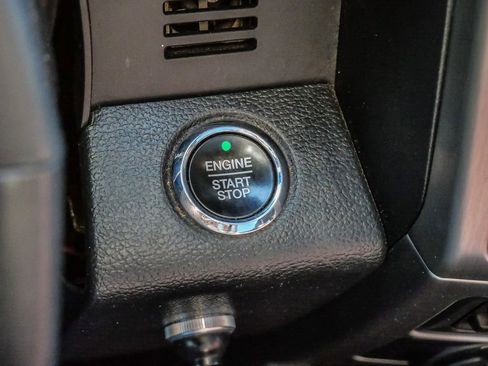 Used 2022 Ford F250 Platinum w/ FX4 Off-Road Package image 28