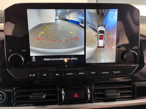 Used 2022 Nissan Pathfinder SL w/ SL Premium Package image 28