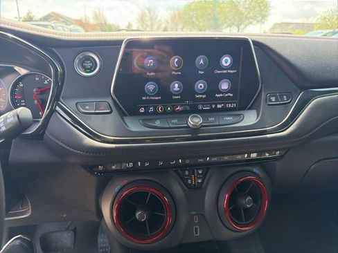 Used 2022 Chevrolet Blazer RS w/ Enhanced Convenience Package image 23