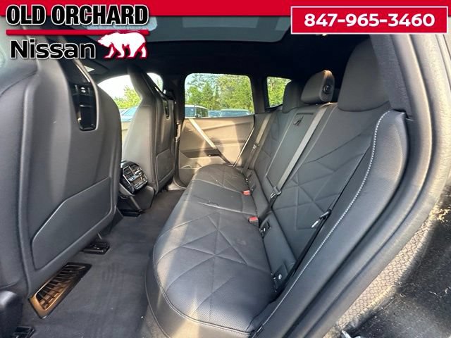 Used 2025 BMW iX xDrive50 w/ Convenience Package AWD/4WD image 15