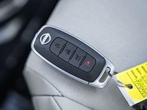 Used 2023 Nissan Ariya AWD image 42