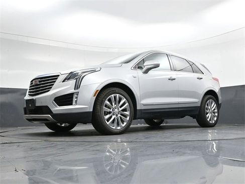Used 2017 Cadillac XT5 Platinum image 30