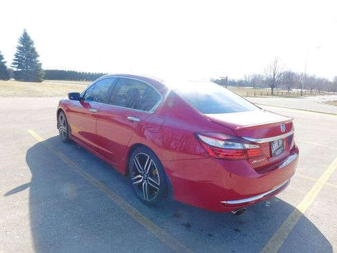 Used 2017 Honda Accord Sport Special Edition image 9