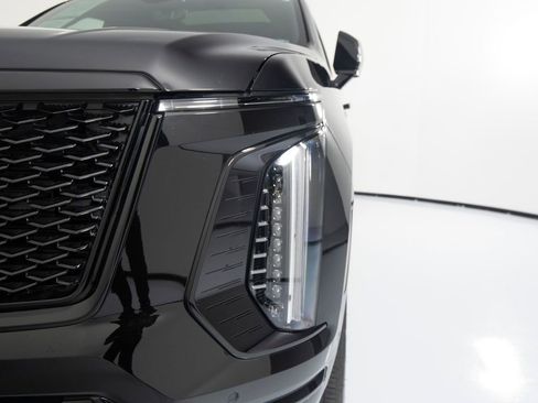 Used 2026 Cadillac Escalade Sport AWD/4WD image 46