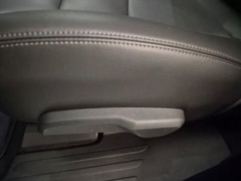 Certified 2025 Cadillac XT6 Premium Luxury image 19