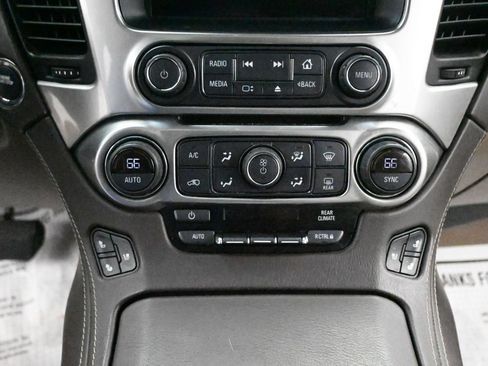 Used 2019 Chevrolet Suburban Premier AWD/4WD image 15