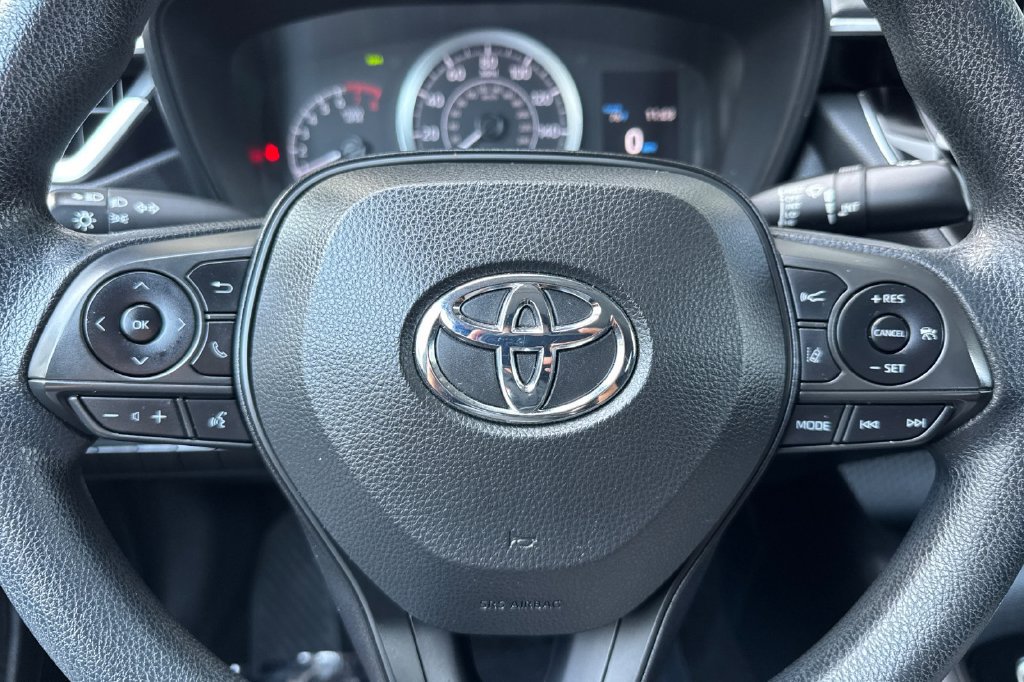 Used 2021 Toyota Corolla LE w/ LE Convenience Package FWD image 21
