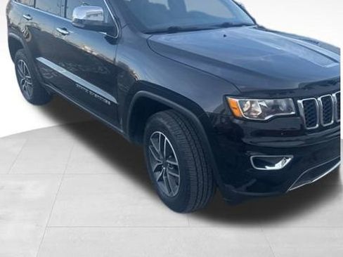 Used 2021 Jeep Grand Cherokee Limited image 3