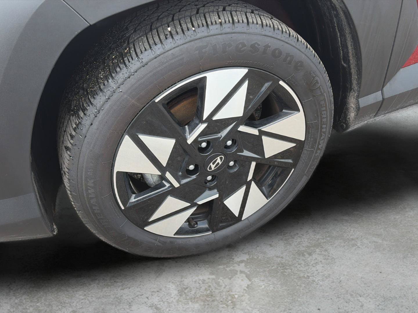 Used 2025 Hyundai Kona SEL FWD image 9