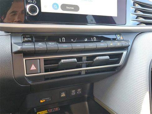 Used 2026 Toyota Camry SE image 20